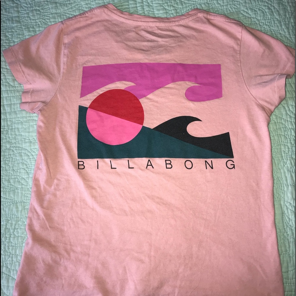 - Billabong t-shirt